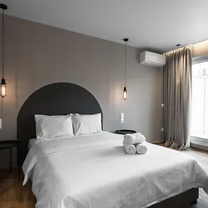 Big Apple, Nilie Hospitality Mgmt Apartament